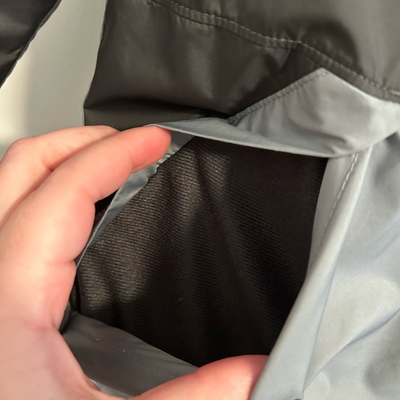 GUC Boy’s North Face Reversible Coat - Picture 12 of 16